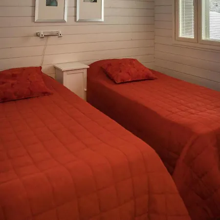 Holiday home Yllaesjuolukka B By Interhome